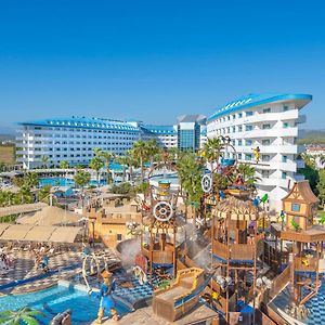 Crystal Admiral Resort Suites & Spa
